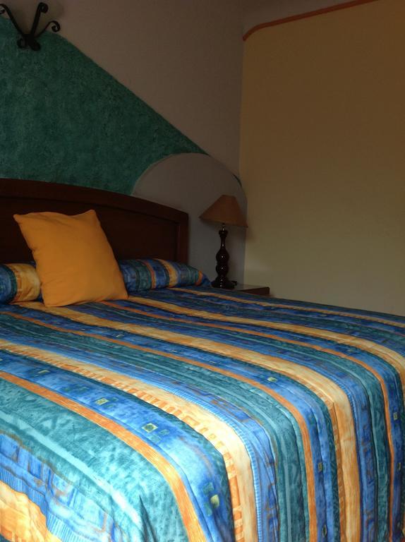 Hotel Plaza Rubio Amatitan Chambre photo