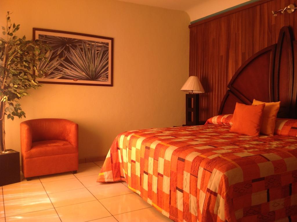Hotel Plaza Rubio Amatitan Chambre photo